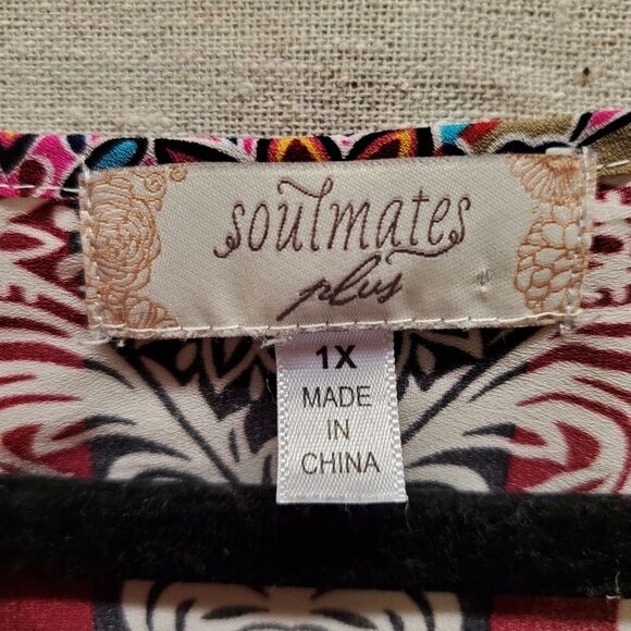 Soulmates Plus Tribe Style Top in 1X - Picture 3 of 8